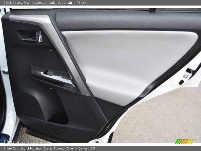 Super White / Black 2018 Toyota RAV4 Adventure AWD