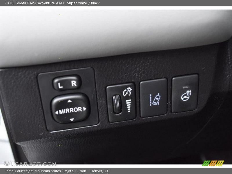 Super White / Black 2018 Toyota RAV4 Adventure AWD
