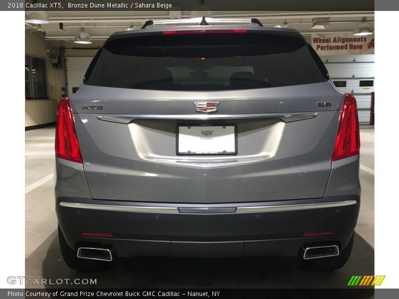 Bronze Dune Metallic / Sahara Beige 2018 Cadillac XT5