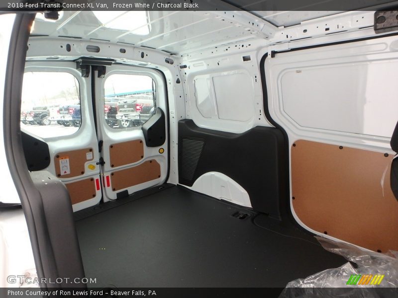 Frozen White / Charcoal Black 2018 Ford Transit Connect XL Van
