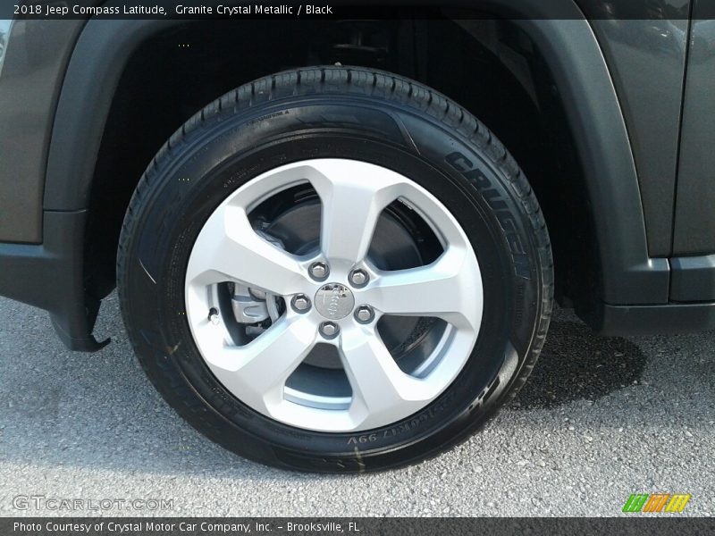 Granite Crystal Metallic / Black 2018 Jeep Compass Latitude
