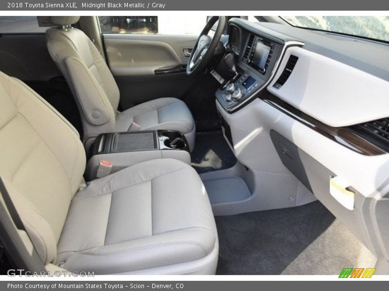 Midnight Black Metallic / Gray 2018 Toyota Sienna XLE