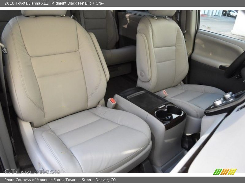 Midnight Black Metallic / Gray 2018 Toyota Sienna XLE