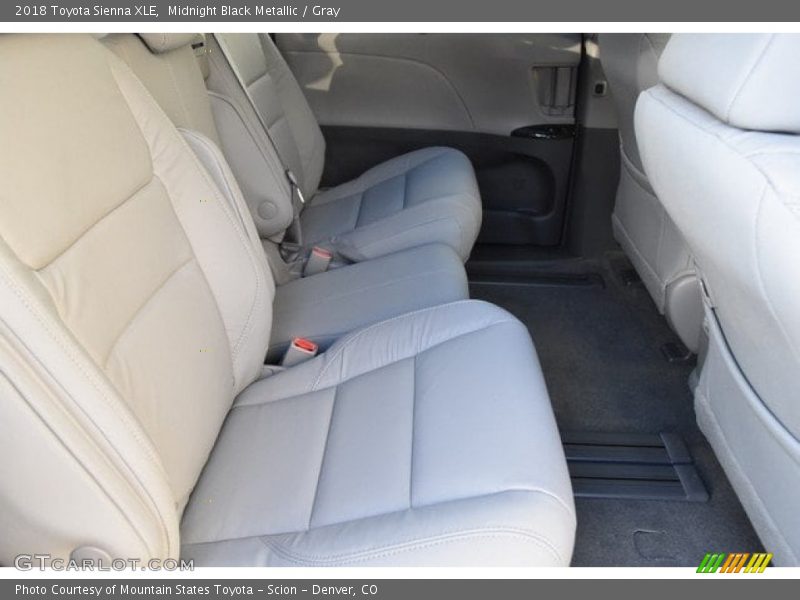 Midnight Black Metallic / Gray 2018 Toyota Sienna XLE