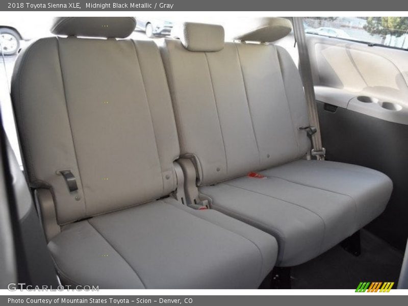 Midnight Black Metallic / Gray 2018 Toyota Sienna XLE