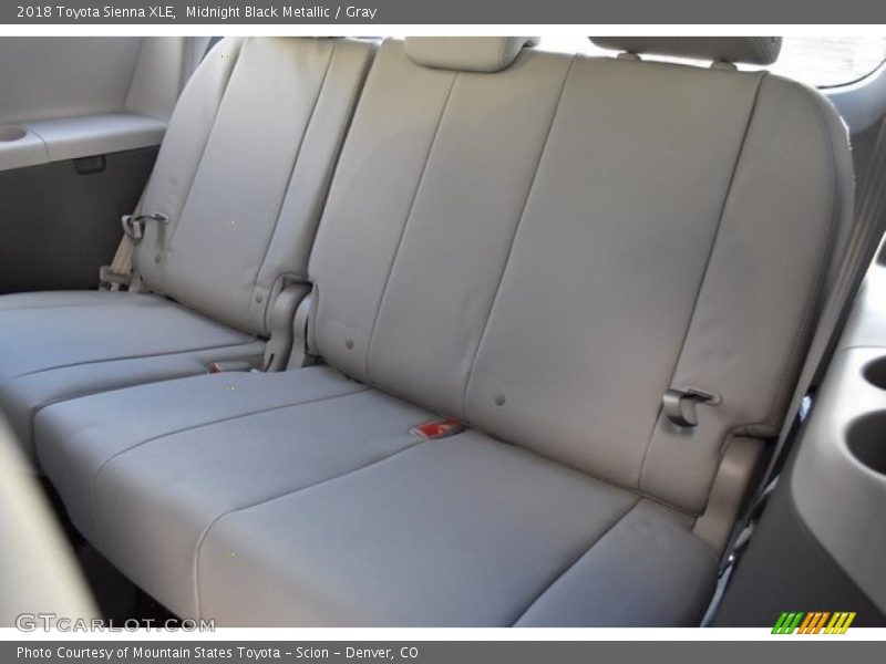 Midnight Black Metallic / Gray 2018 Toyota Sienna XLE