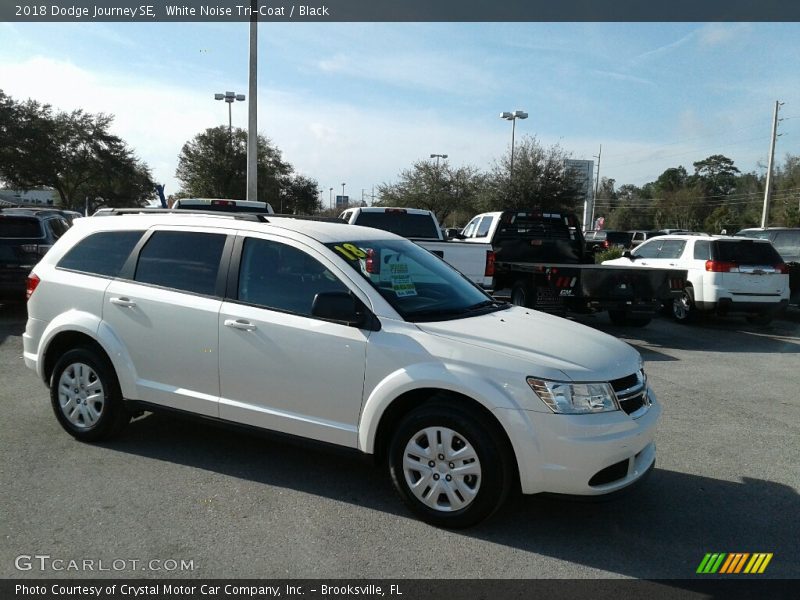 White Noise Tri-Coat / Black 2018 Dodge Journey SE