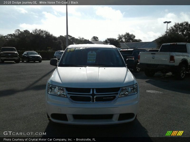White Noise Tri-Coat / Black 2018 Dodge Journey SE