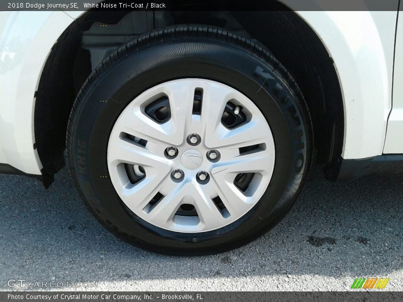 White Noise Tri-Coat / Black 2018 Dodge Journey SE