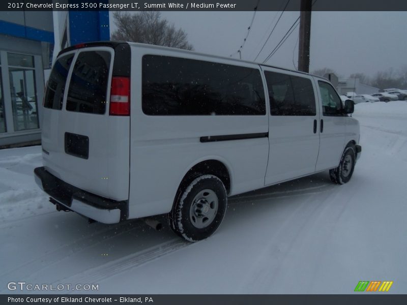Summit White / Medium Pewter 2017 Chevrolet Express 3500 Passenger LT
