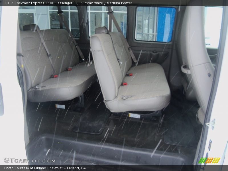 Summit White / Medium Pewter 2017 Chevrolet Express 3500 Passenger LT