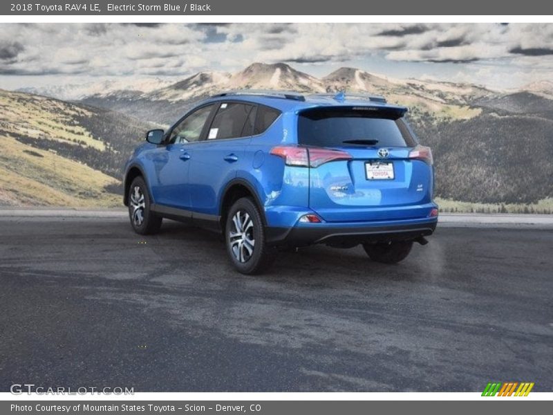 Electric Storm Blue / Black 2018 Toyota RAV4 LE