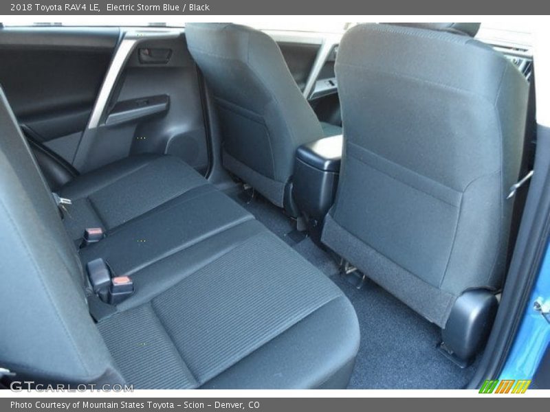 Electric Storm Blue / Black 2018 Toyota RAV4 LE