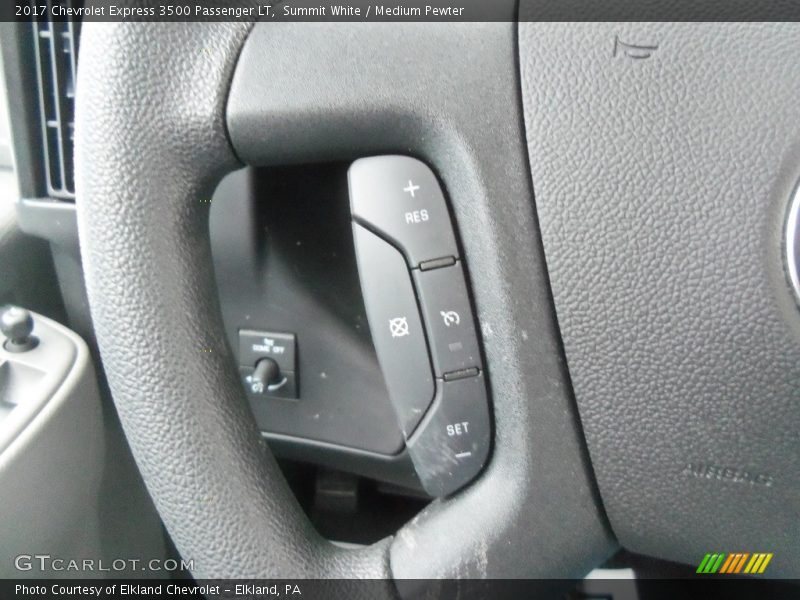 Summit White / Medium Pewter 2017 Chevrolet Express 3500 Passenger LT