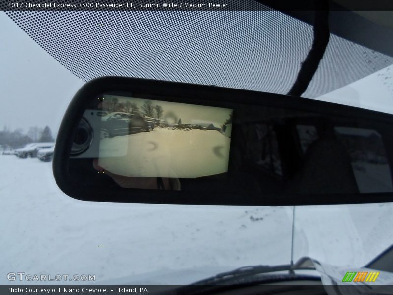 Summit White / Medium Pewter 2017 Chevrolet Express 3500 Passenger LT