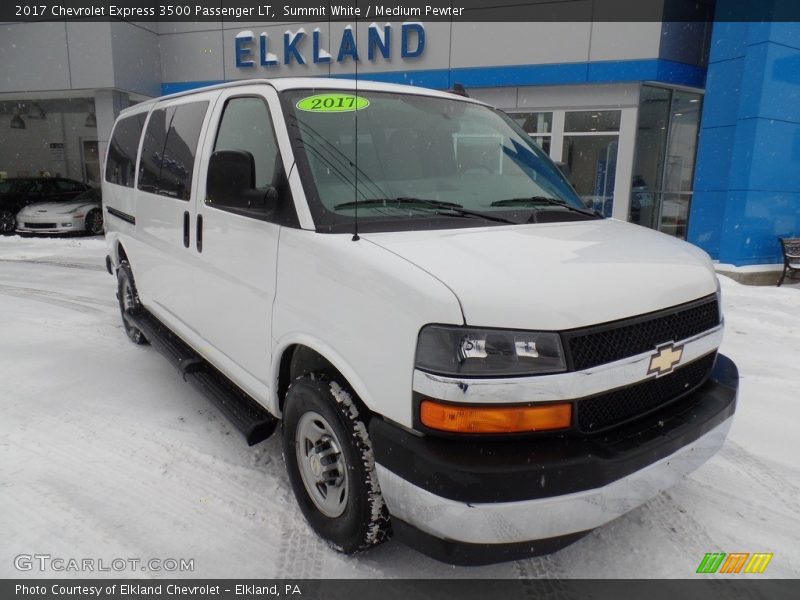 Summit White / Medium Pewter 2017 Chevrolet Express 3500 Passenger LT