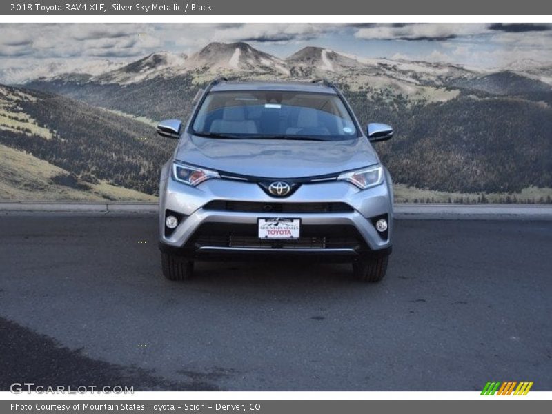 Silver Sky Metallic / Black 2018 Toyota RAV4 XLE