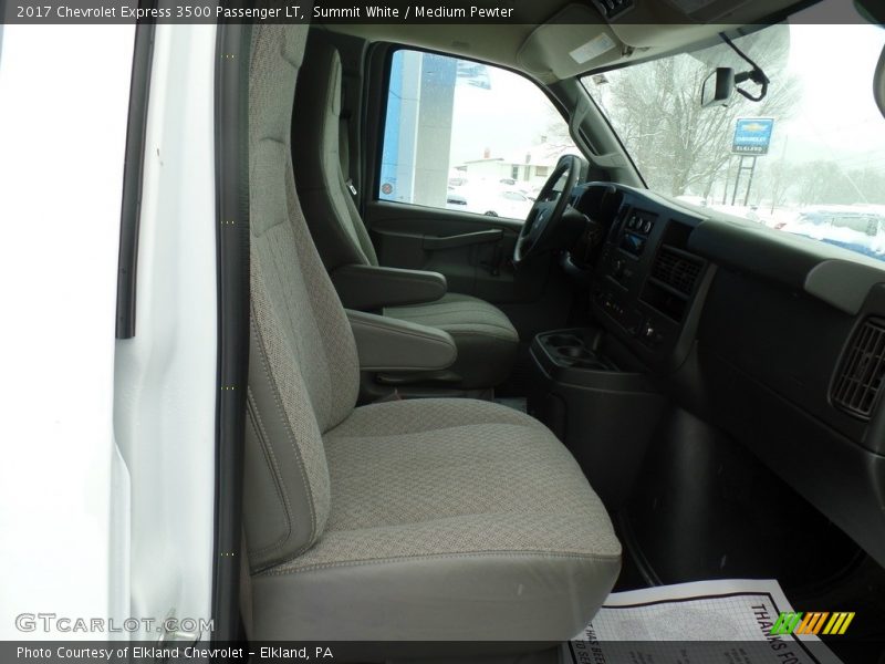Summit White / Medium Pewter 2017 Chevrolet Express 3500 Passenger LT