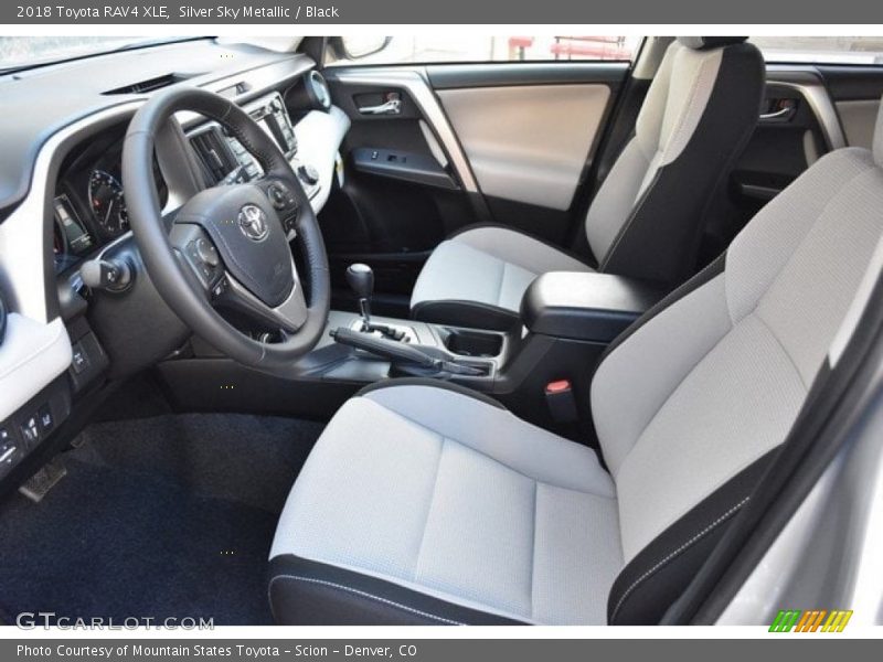 Silver Sky Metallic / Black 2018 Toyota RAV4 XLE