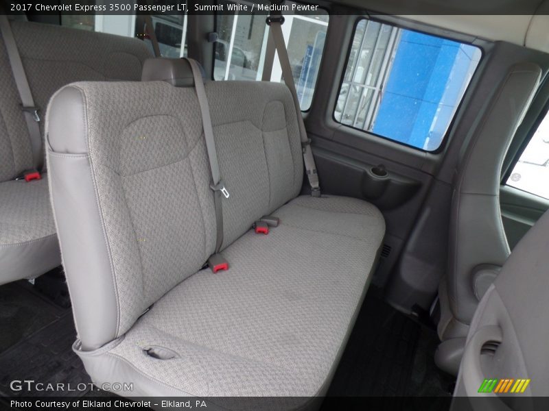 Summit White / Medium Pewter 2017 Chevrolet Express 3500 Passenger LT