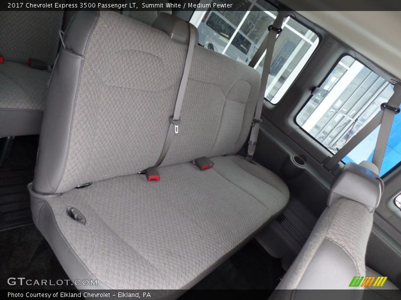 Summit White / Medium Pewter 2017 Chevrolet Express 3500 Passenger LT
