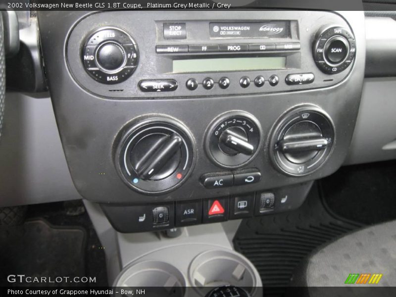Platinum Grey Metallic / Grey 2002 Volkswagen New Beetle GLS 1.8T Coupe