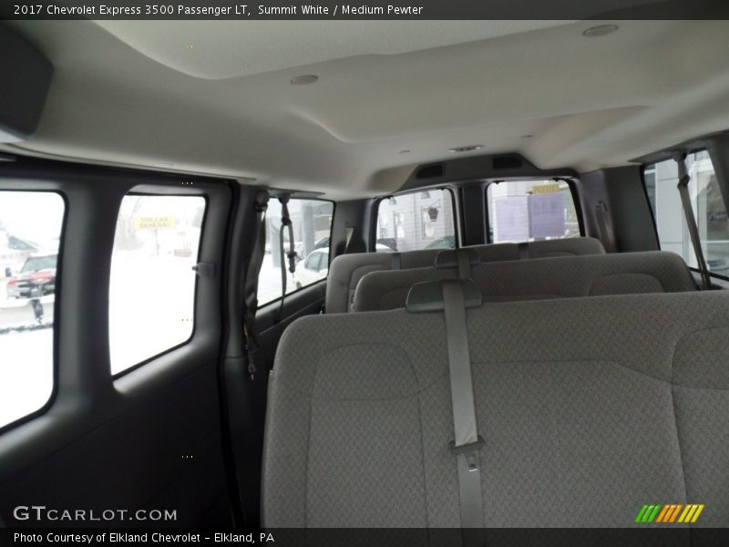 Summit White / Medium Pewter 2017 Chevrolet Express 3500 Passenger LT
