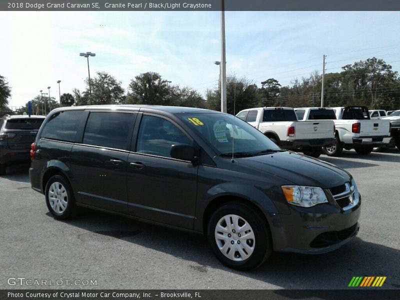 Granite Pearl / Black/Light Graystone 2018 Dodge Grand Caravan SE