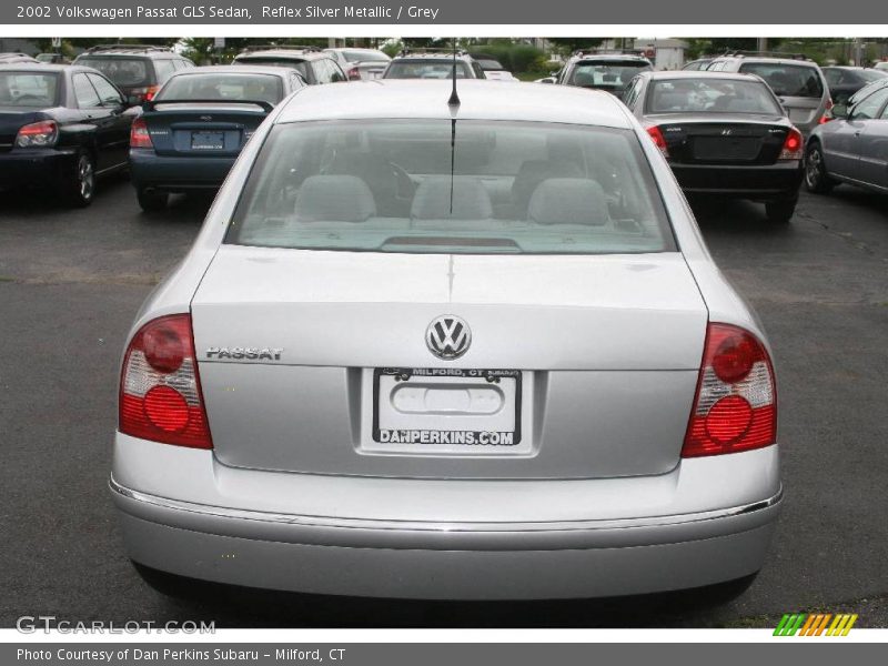 Reflex Silver Metallic / Grey 2002 Volkswagen Passat GLS Sedan