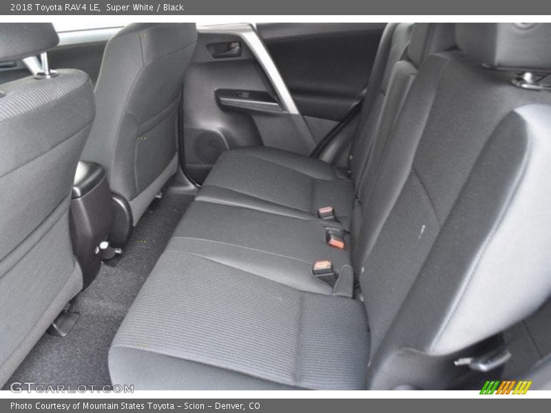 Super White / Black 2018 Toyota RAV4 LE