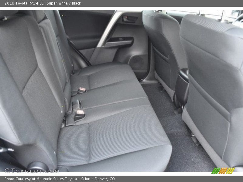 Super White / Black 2018 Toyota RAV4 LE