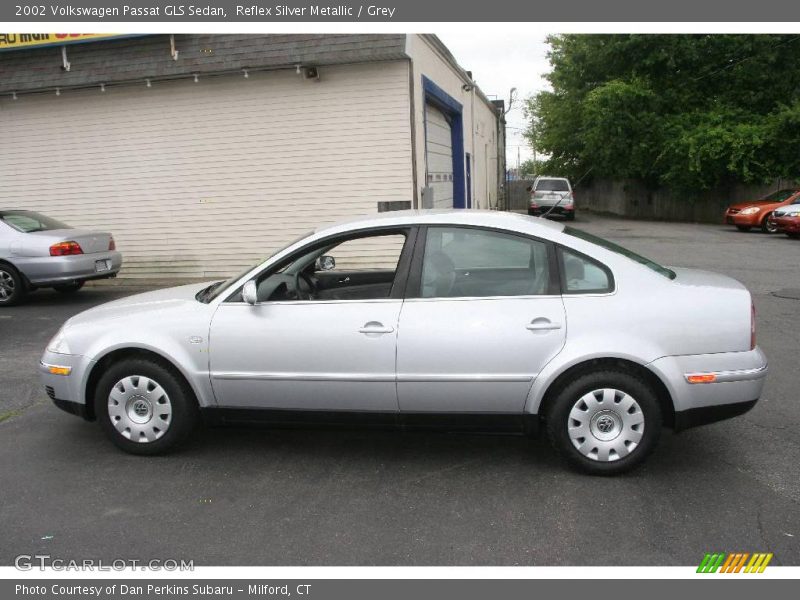 Reflex Silver Metallic / Grey 2002 Volkswagen Passat GLS Sedan