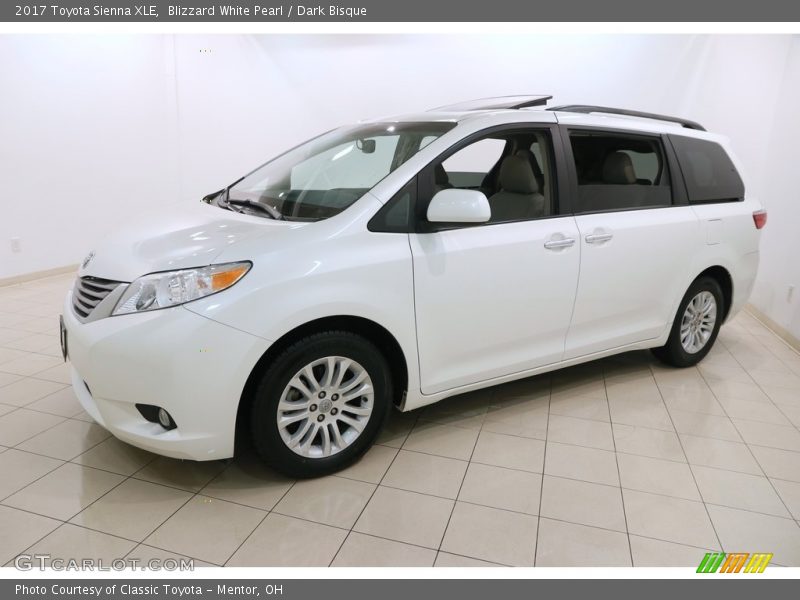 Blizzard White Pearl / Dark Bisque 2017 Toyota Sienna XLE