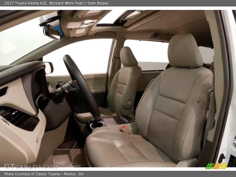 Blizzard White Pearl / Dark Bisque 2017 Toyota Sienna XLE