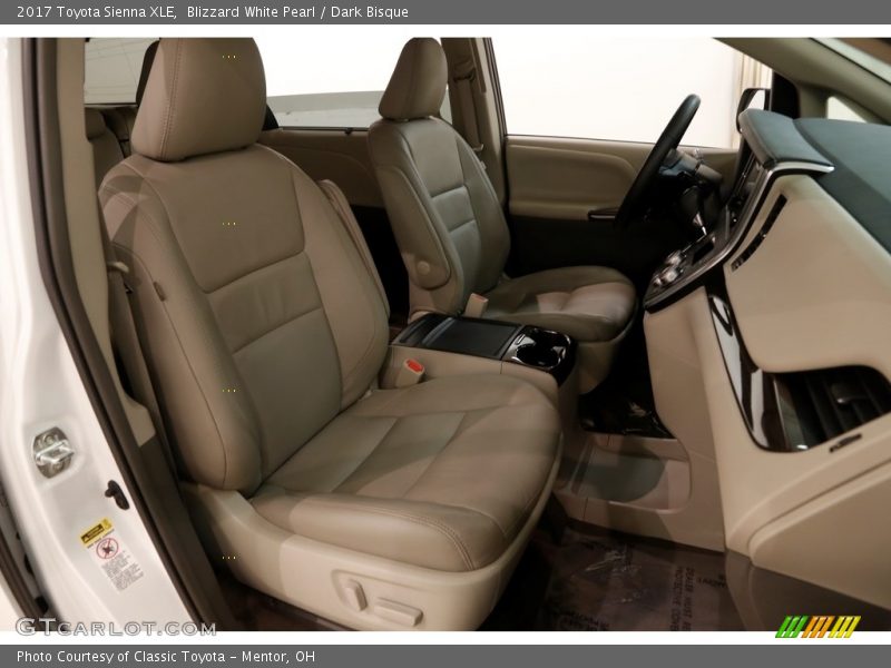 Blizzard White Pearl / Dark Bisque 2017 Toyota Sienna XLE