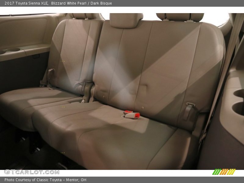 Blizzard White Pearl / Dark Bisque 2017 Toyota Sienna XLE