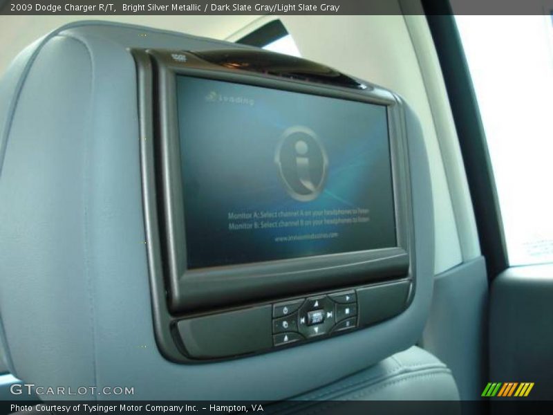 Bright Silver Metallic / Dark Slate Gray/Light Slate Gray 2009 Dodge Charger R/T