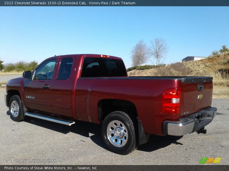 Victory Red / Dark Titanium 2013 Chevrolet Silverado 1500 LS Extended Cab
