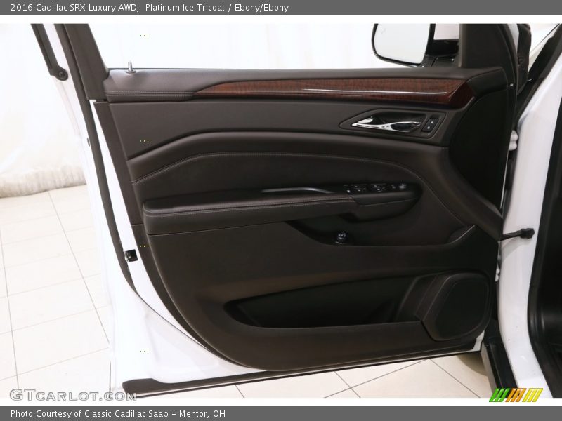 Platinum Ice Tricoat / Ebony/Ebony 2016 Cadillac SRX Luxury AWD