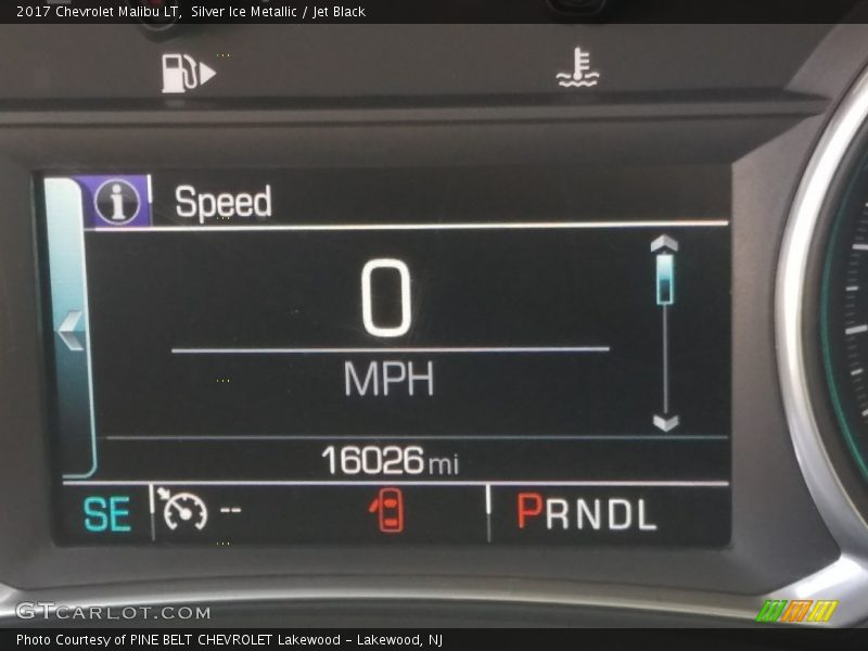 Silver Ice Metallic / Jet Black 2017 Chevrolet Malibu LT