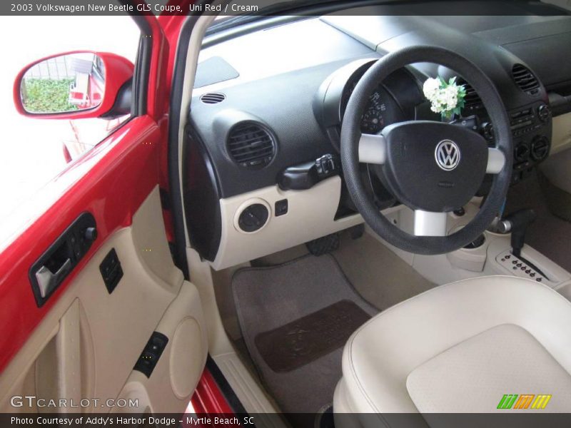 Uni Red / Cream 2003 Volkswagen New Beetle GLS Coupe