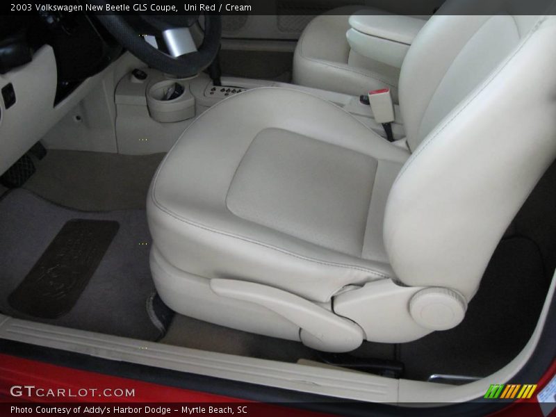 Uni Red / Cream 2003 Volkswagen New Beetle GLS Coupe