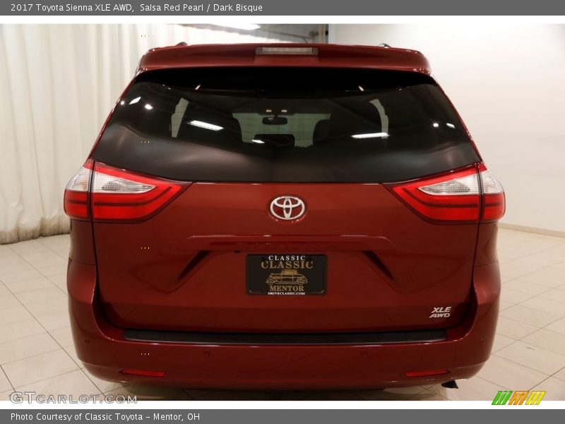 Salsa Red Pearl / Dark Bisque 2017 Toyota Sienna XLE AWD