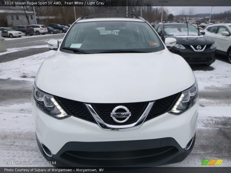 Pearl White / Light Gray 2018 Nissan Rogue Sport SV AWD