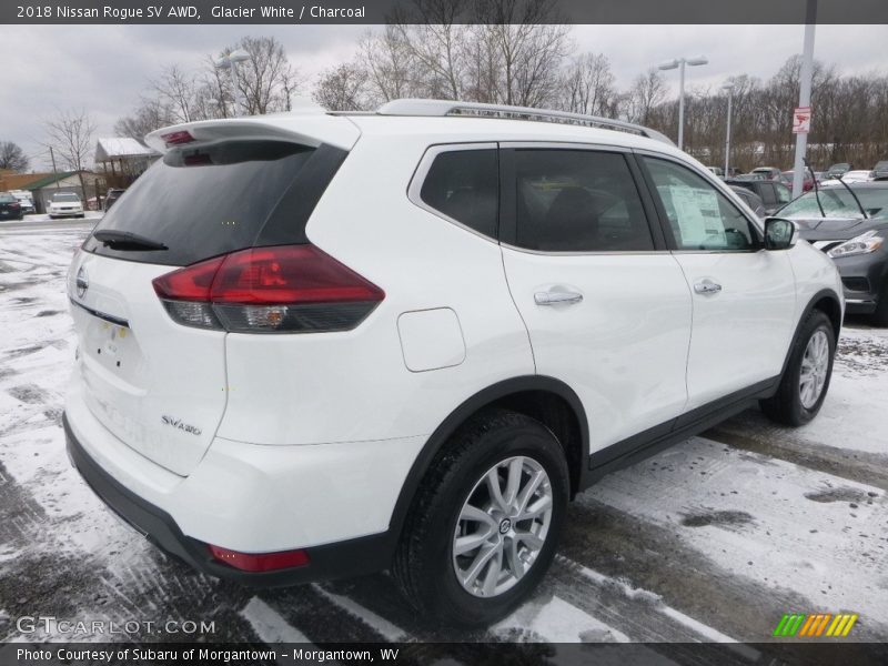 Glacier White / Charcoal 2018 Nissan Rogue SV AWD