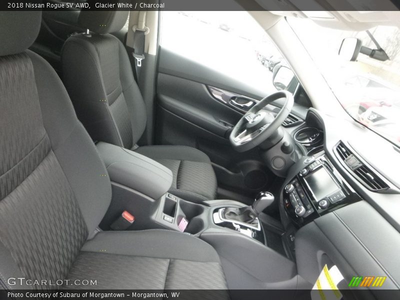 Glacier White / Charcoal 2018 Nissan Rogue SV AWD