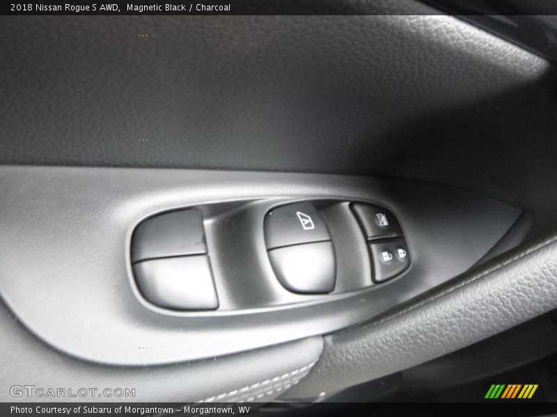 Magnetic Black / Charcoal 2018 Nissan Rogue S AWD