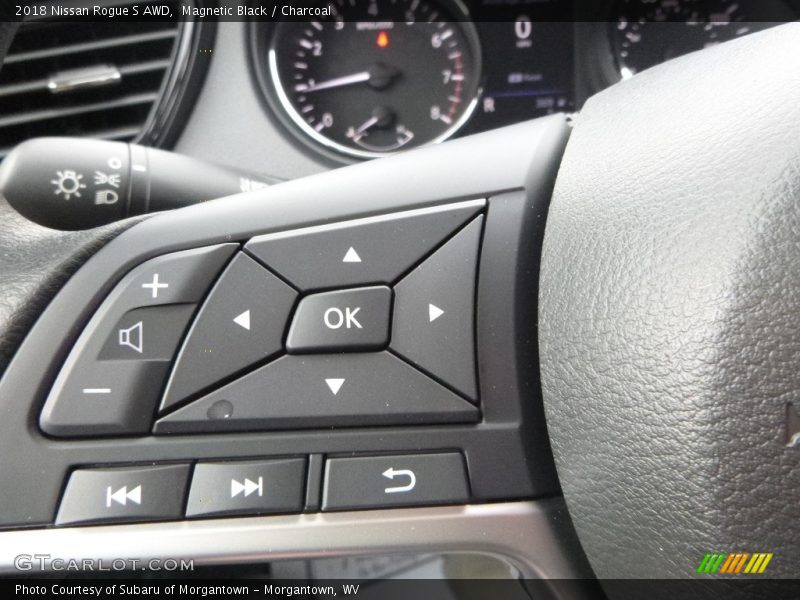 Magnetic Black / Charcoal 2018 Nissan Rogue S AWD