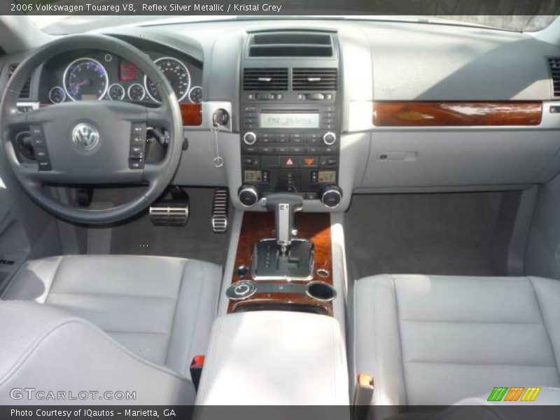 Reflex Silver Metallic / Kristal Grey 2006 Volkswagen Touareg V8