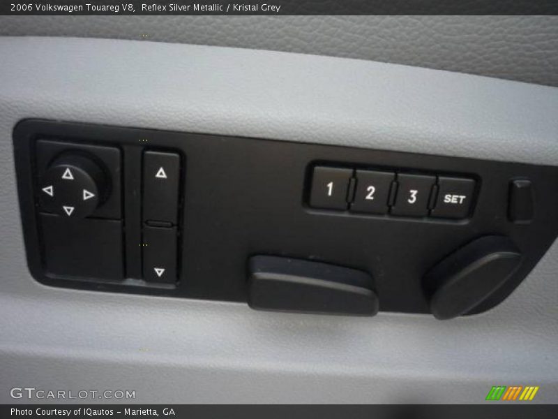 Reflex Silver Metallic / Kristal Grey 2006 Volkswagen Touareg V8